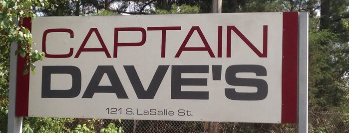 Captain Dave's, Inc. is one of สถานที่ที่ James ถูกใจ.