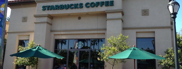 Starbucks is one of สถานที่ที่ Jeff ถูกใจ.