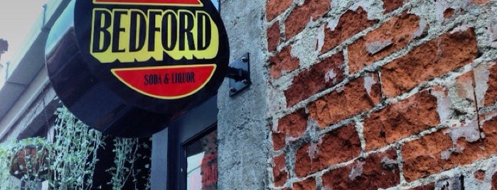 Bedford Soda & Liquor is one of Florian's Saved Places.