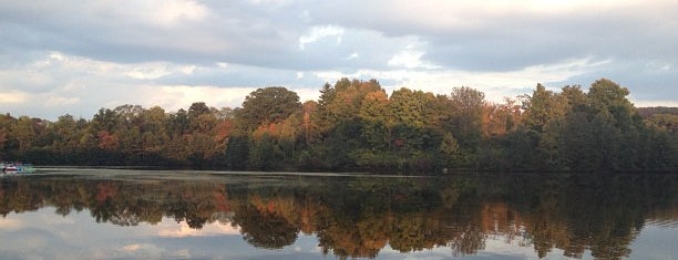 Sharon Woods Park is one of Lugares favoritos de Takuji.