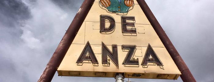 De Anza Motor Lodge is one of Neon/Signs West 4.