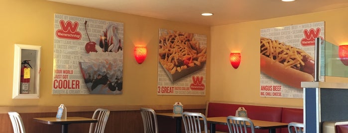 Wienerschnitzel is one of The 11 Best Fast Food Restaurants in Albuquerque.
