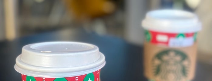 Starbucks is one of Tempat yang Disimpan Emre.