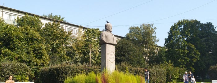 Памятник маршалу Г. К. Жукову is one of Санкт-Петербург.