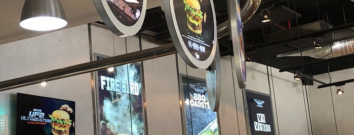 BurgerFuel is one of Tempat yang Disukai Mark.