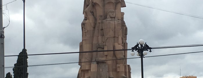 Monumento a los Héroes is one of Dolores Hidalgo.