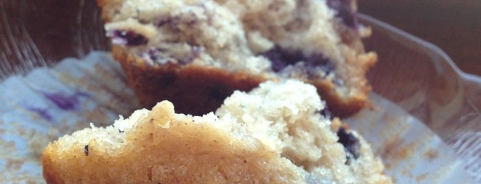 Avenue Eatery is one of The 9 Best Places for Blueberry Muffins in Minneapolis.