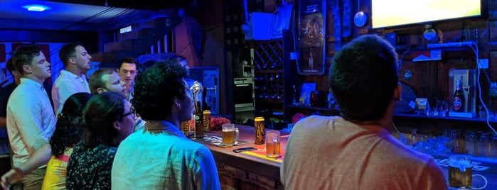 Sam's Bar is one of Locais curtidos por Anton.