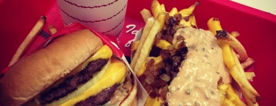 In-N-Out Burger is one of Benjaminさんのお気に入りスポット.