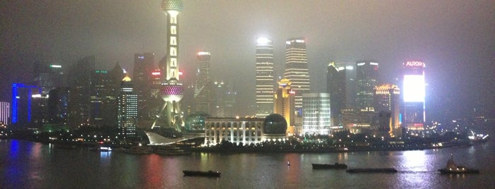 The Peninsula Shanghai is one of Locais curtidos por Matei.