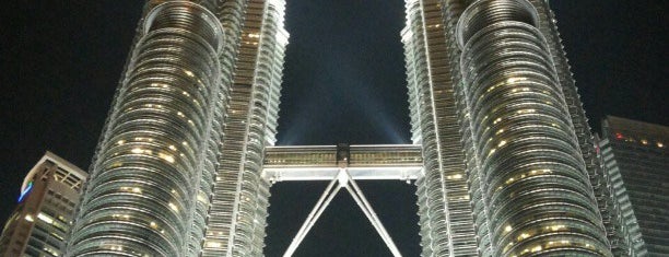 PETRONAS Twin Towers is one of Lucky Devilさんのお気に入りスポット.