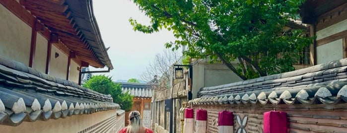 Namsan Seoul Tower Hanbok Culture Experience Center is one of Seúl.