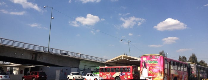 Paradero Canal de Chalco is one of Angel'in Beğendiği Mekanlar.