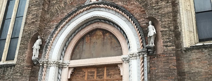 Chiesa Di San Thomas Becket is one of Tempat yang Disukai Vito.