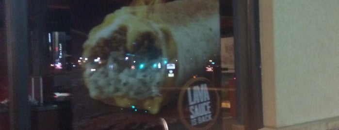 Taco Bell is one of Tempat yang Disukai Mike.