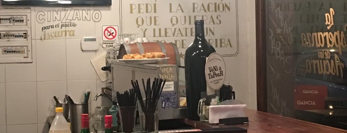 La Esperanza de los Ascurra is one of Restaurantes.