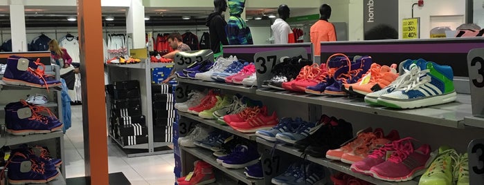 Adidas Outlet is one of Compras.
