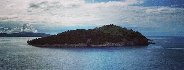 Lokrum Island is one of Где был.