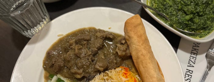 Pakeeza North India Restaurant is one of Posti che sono piaciuti a Lisa.