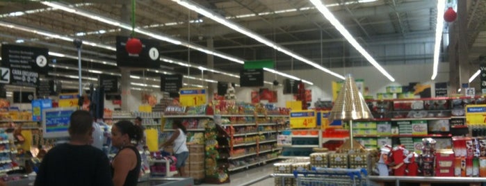 Walmart is one of Lieux qui ont plu à Steinway.
