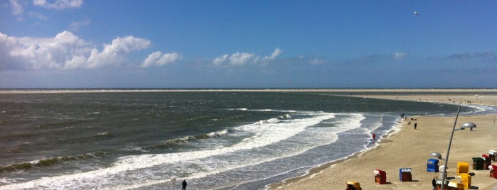 Borkum is one of Lugares favoritos de Louise.