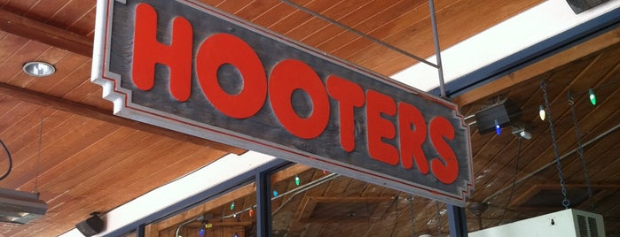 Hooters is one of Lunch.