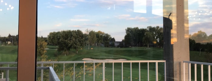 Minnehaha Country Club is one of Sioux Falls Must Stops.
