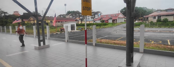 KTM Kuala Lipis Railway Station (Stesen Keretapi) is one of Makan.