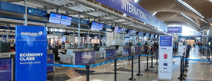 Malaysia Airlines Ticket Office is one of Welcome to KLIA.