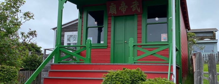 Temple Kwan Tai is one of California Historical Landmarks.