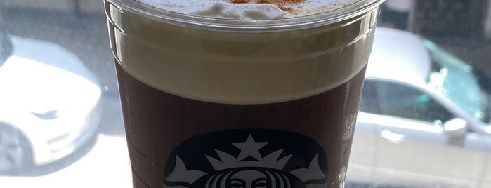 Starbucks is one of Starbucks 星巴克.