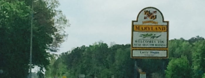 Delaware / Maryland Border is one of Locais curtidos por Whitni.