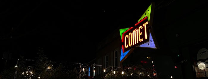 Comet Ping Pong is one of crash course: dc.