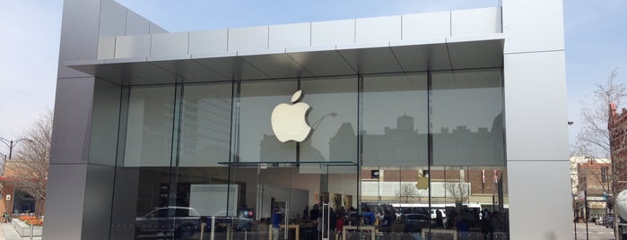 Apple Lincoln Park is one of 20 Most Beautiful Apple Stores in the World.