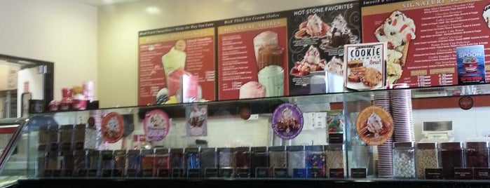 Cold Stone Creamery is one of The 11 Best Places for Frosting in Santa Monica.