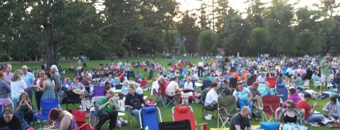 The Lawn at Tanglewood's Shed is one of Lugares favoritos de Tobias.