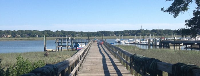 Kayak Hilton Head is one of Macyさんのお気に入りスポット.