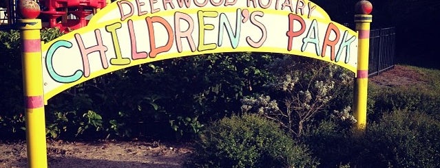 Deerwood Rotary Children's Park is one of Posti che sono piaciuti a Matt.