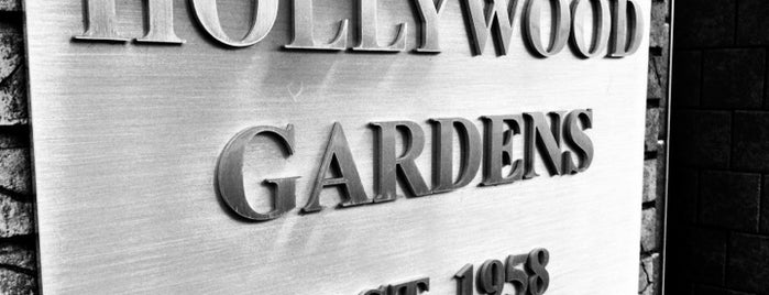 Hollywood Gardens is one of Lieux qui ont plu à Amanda.