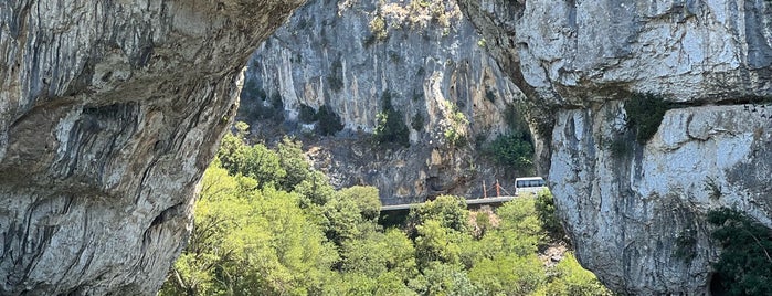 Vallon-Pont-d'Arc is one of Provence.