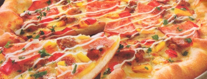 Pizza Hut is one of Locais salvos de ♭Ξ ℳ♭Ξ Ƙ.