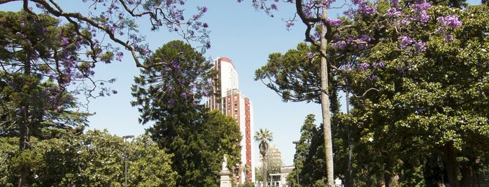 Barrio Plaza Rivadavia is one of Tempat yang Disukai Hernan.