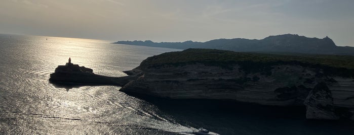 Bonifacio is one of Lieux qui ont plu à Serdar😋.