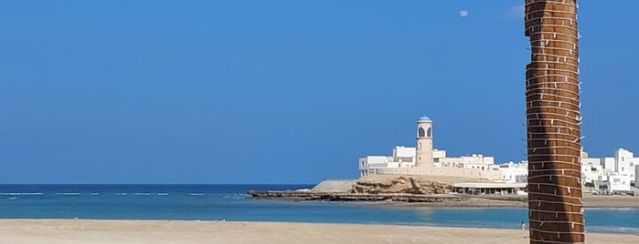 صور is one of Oman.