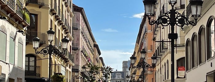 Calle de Alfonso I is one of Viajes España.