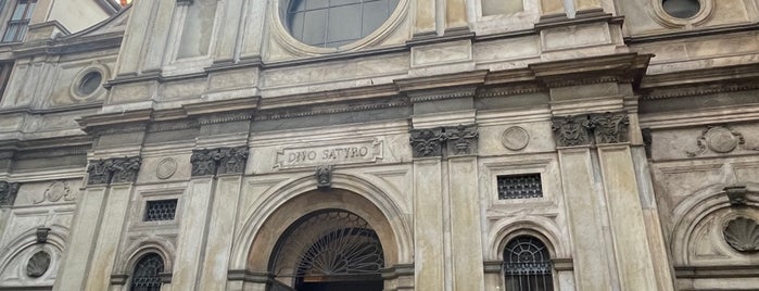 Santa Maria presso San Satiro is one of Milan.