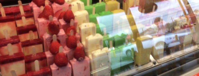 Mateo's Ice Cream & Fruit Bars is one of Los Angeles - Frozen Desserts.