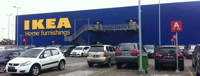 IKEA is one of Lieux qui ont plu à Rachel.