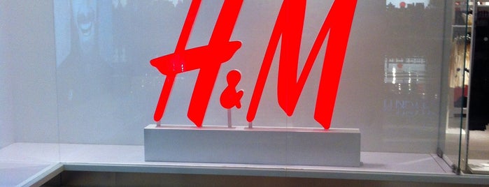 H&M is one of Shopping Jakarta.