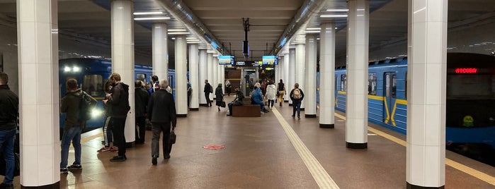 Sviatoshyn Station is one of Киевский метрополитен.